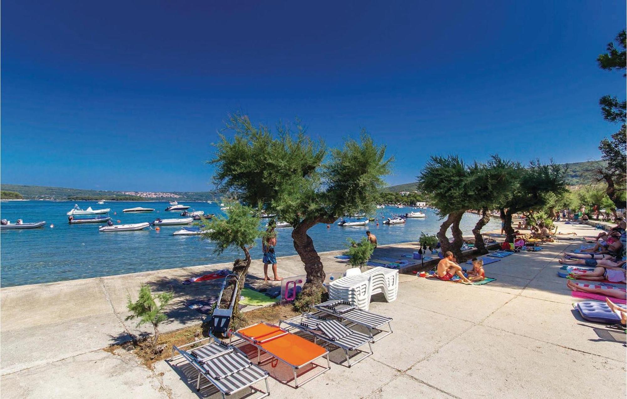 Stunning Apartment In Kornic With House Sea View 外观 照片